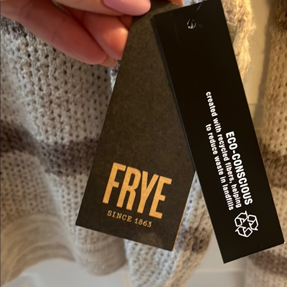 FRYE sweater - Picture 2 of 3
